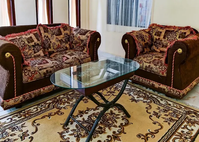 Oyo 91228 Griya Siena Hotel 2*