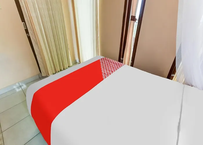Oyo 91228 Griya Siena Munduk (Bali)